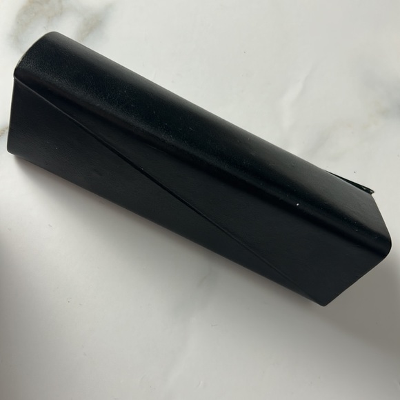 Authentic Fendi eyeglasses case for reading glasses - Picture 5 of 6